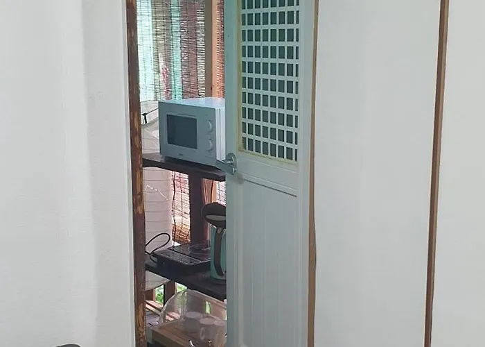Bluebird - Foreign Only Hostel