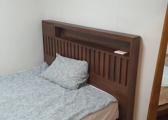 Bluebird - Foreign Only Hostel Seoul